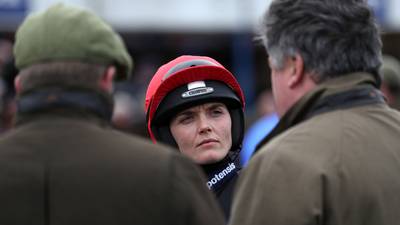 Victoria  Pendleton leads from start to finish to win first race