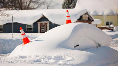 ‘Extreme’ snowstorm plunges US into deep freeze