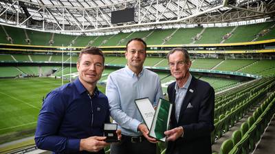 Varadkar leads Irish bid in three-way battle for Rugby World Cup