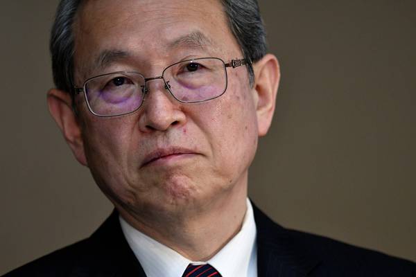 Toshiba shaken by sudden resignation of chief