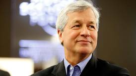 JPMorgan chief starts treatment for throat cancer
