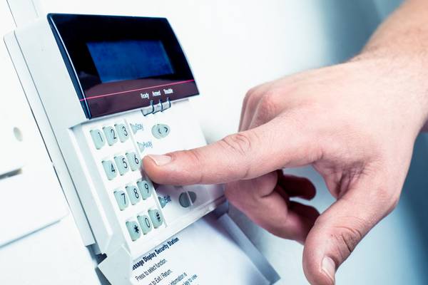Alarm monitoring companies should notify installers of faults, judge says