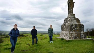 Residents fear 169m wind turbine would cast shadow over tourism plans