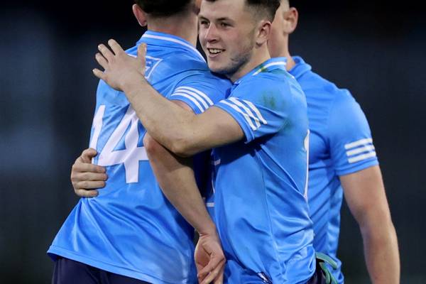 Early goal blitz helps Dublin power into final