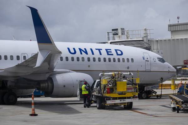United Airlines bets big on pampering passengers