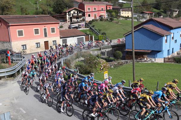 Dan Martin steals another Vuelta advantage atop La Farrapona