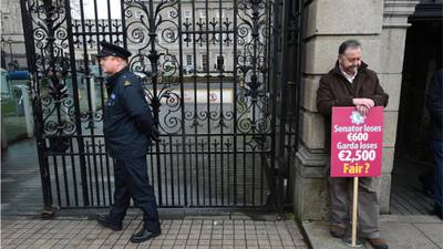 Garda bodies to recommend deal to maintain pay