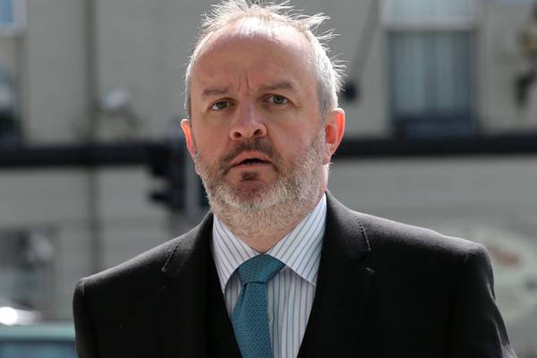 Anglo trial shredder queries former boss on withheld report