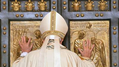 Pope Francis opens Holy Door at Vatican to launch ‘year of mercy’