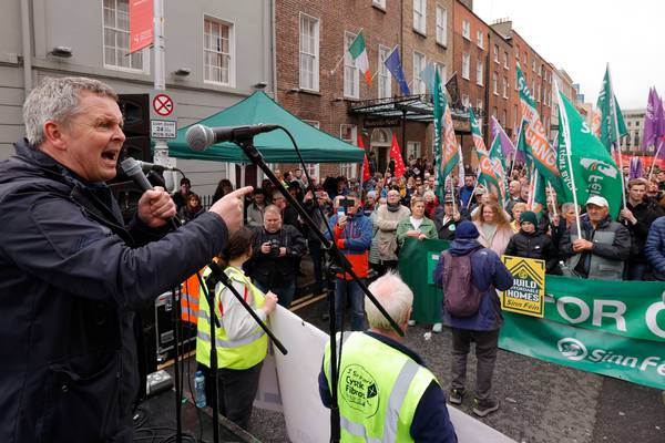 Hundreds turn out in protest against the lifting of the eviction ban