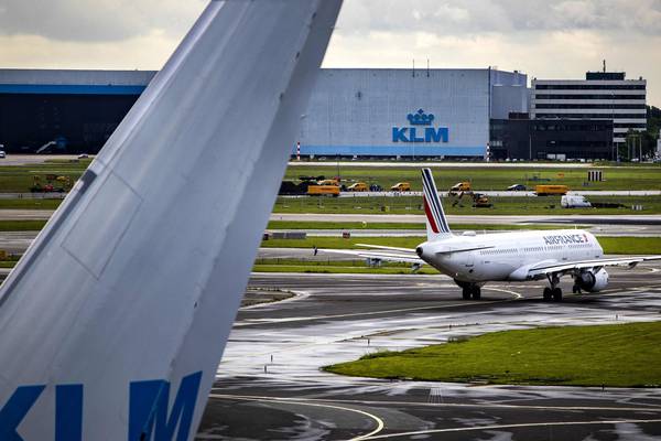 Air France-KLM to sell €2.3bn of new shares to shore up its balance sheet