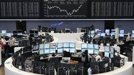 Shares pause on earnings concerns