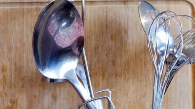 Kitchen nightmares: How to make your stained utensils sparkle