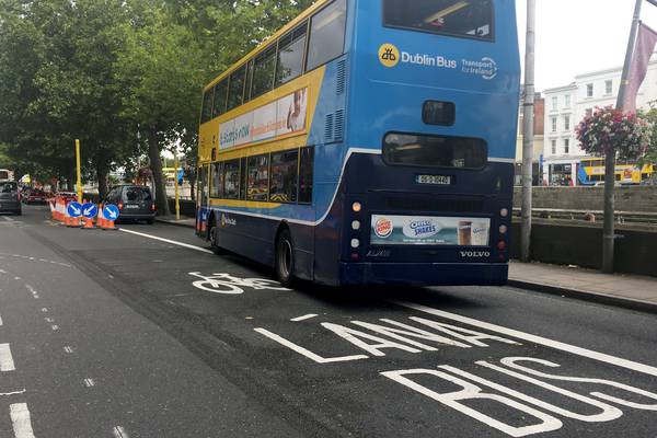 Council rejects Taoiseach’s proposal for electric cars in bus lanes