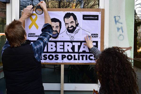 Court stops jailed Catalan leader Sànchez facing investiture vote