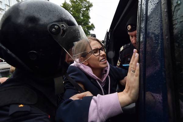 Russian police detain more than 800 at banned opposition rally in Moscow
