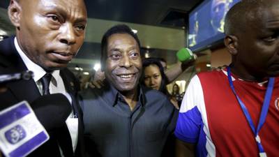 Pelé welcomes Sepp Blatter’s re-election as Fifa president