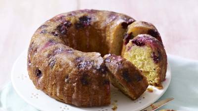 Mary Berry’s Lime and Blueberry Ring Drizzle