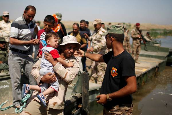 Mosul offensive gathers pace as army attacks Isis from northwest