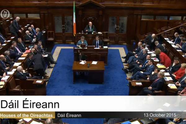 Dáil considers reducing required number of TDs  to 10