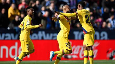 Freak Vidal goal gives sluggish Barcelona victory at Leganes