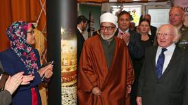 Higgins congratulates Islamic centre on fighting prejudice