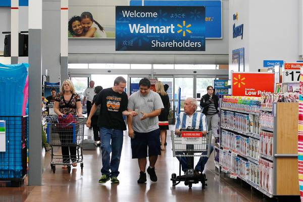Walmart sales outperform estimates