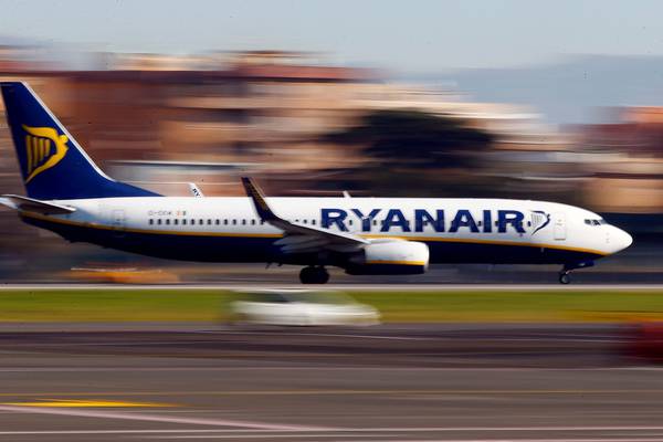 Ryanair expects air fares to continue  falling this year