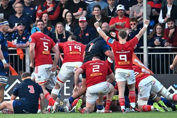 Munster move to the URC summit after narrow Edinburgh win