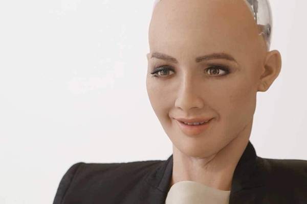 Robot debate dispels imminent AI takeover
