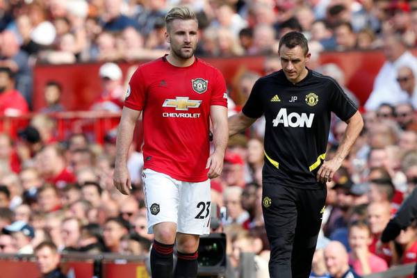 Manchester United left back Luke Shaw ruled out for at least five weeks