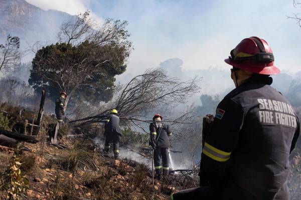Firefighters contain Cape Town blaze but historic sites badly damaged