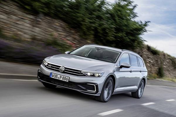 Volkswagen’s plug-in Passat embraces new tech services