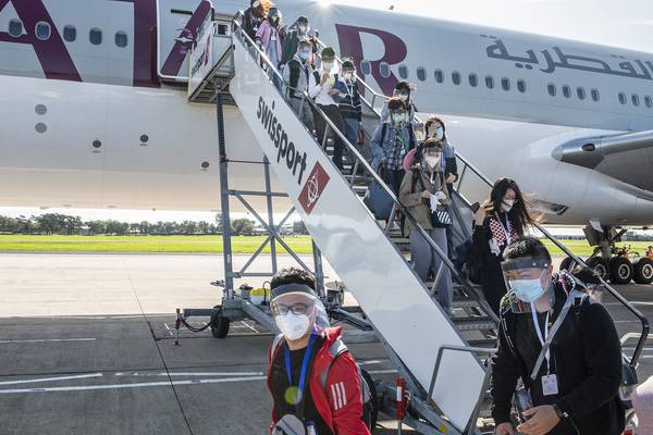 Queen’s University charters flights to bring Chinese students to Belfast