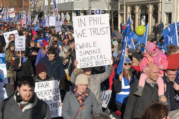 Tens of thousands rally in support of nurses in Dublin