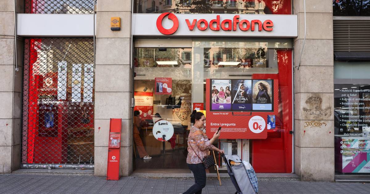 Vodafone espera que la venta de su unidad española suponga cambios radicales – The Irish Times