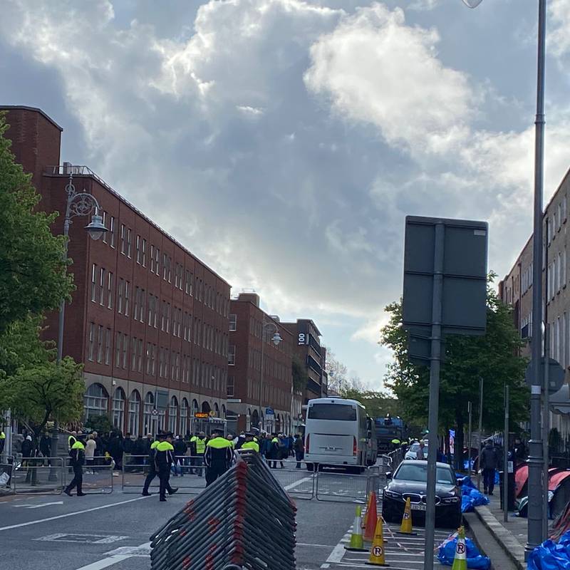 Asylum seekers being moved from tents on Dublin’s Mount Street