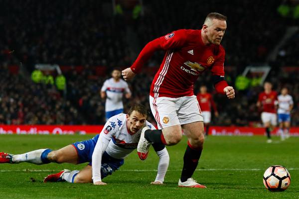 José Mourinho: Wayne Rooney will not leave before the summer