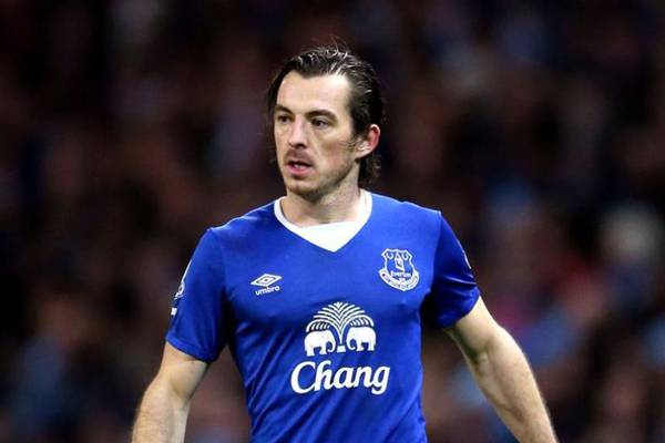 New Everton contracts for Gareth Barry, Leighton Baines and Mason Holgate
