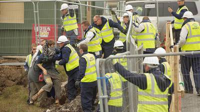 Shell protesters cleared of criminal damage at protest