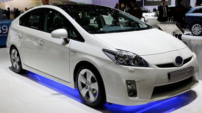 Toyota recalling almost 1,300 cars in Republic as part of global recall
