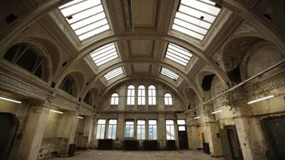 Green light given to turn Harland and Wolff HQ into hotel