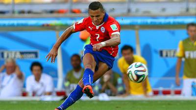 Arsenal close in on signing of Alexis Sanchez from Barcelona