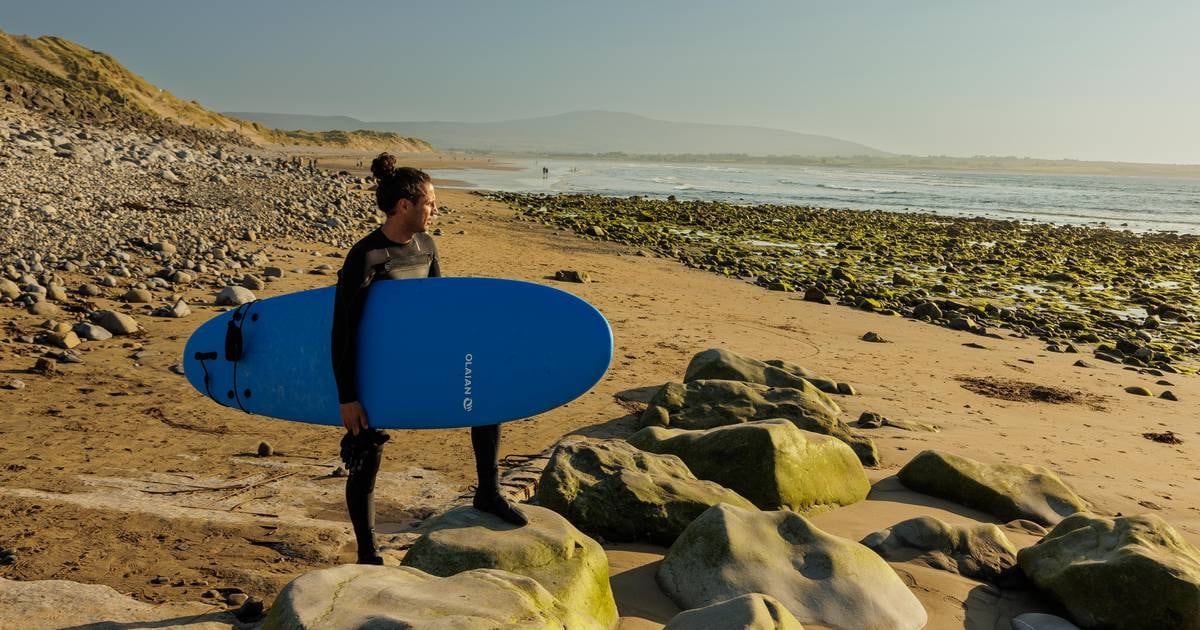 Strandhill baigné de soleil se prélasse dans la chaleur alors que le temps chaud se prépare – The Irish Times