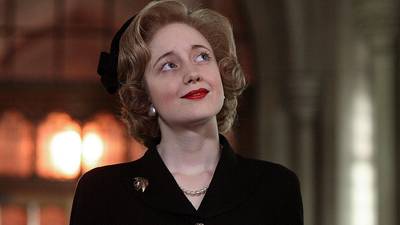 Gillian Anderson: Be wary, playing Thatcher is a poisoned chalice