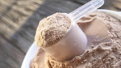 Beginner’s guide to carbs vs protein in sports nutrition