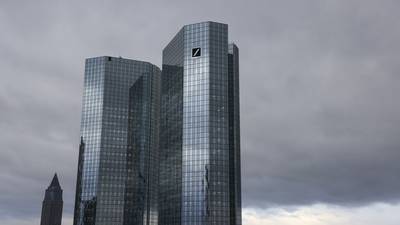 Deutsche Bank traders beat estimates as expense headwinds build