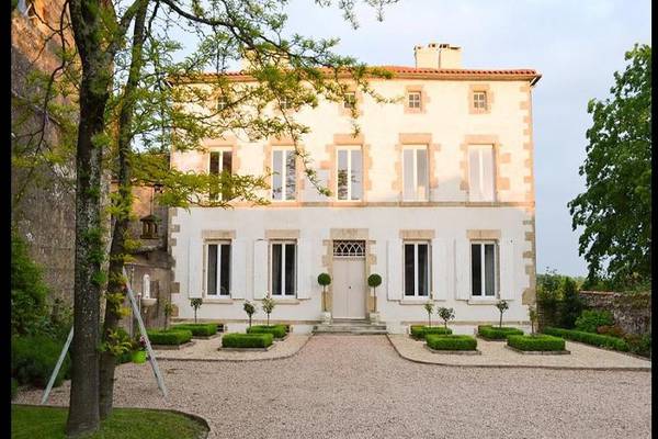 What can you buy for €325k in Spain, Italy, Thailand, France and Cork?