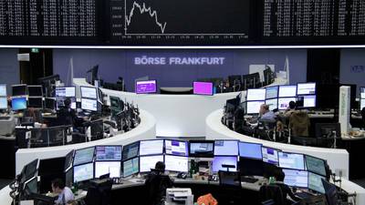European shares fall on Chinese import data, SABMiller soars