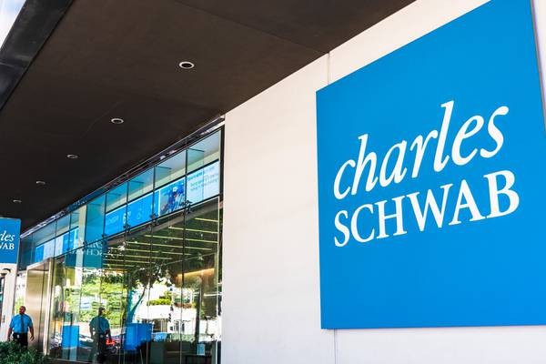 Schwab bulks up for fee war with $26bn TD Ameritrade deal